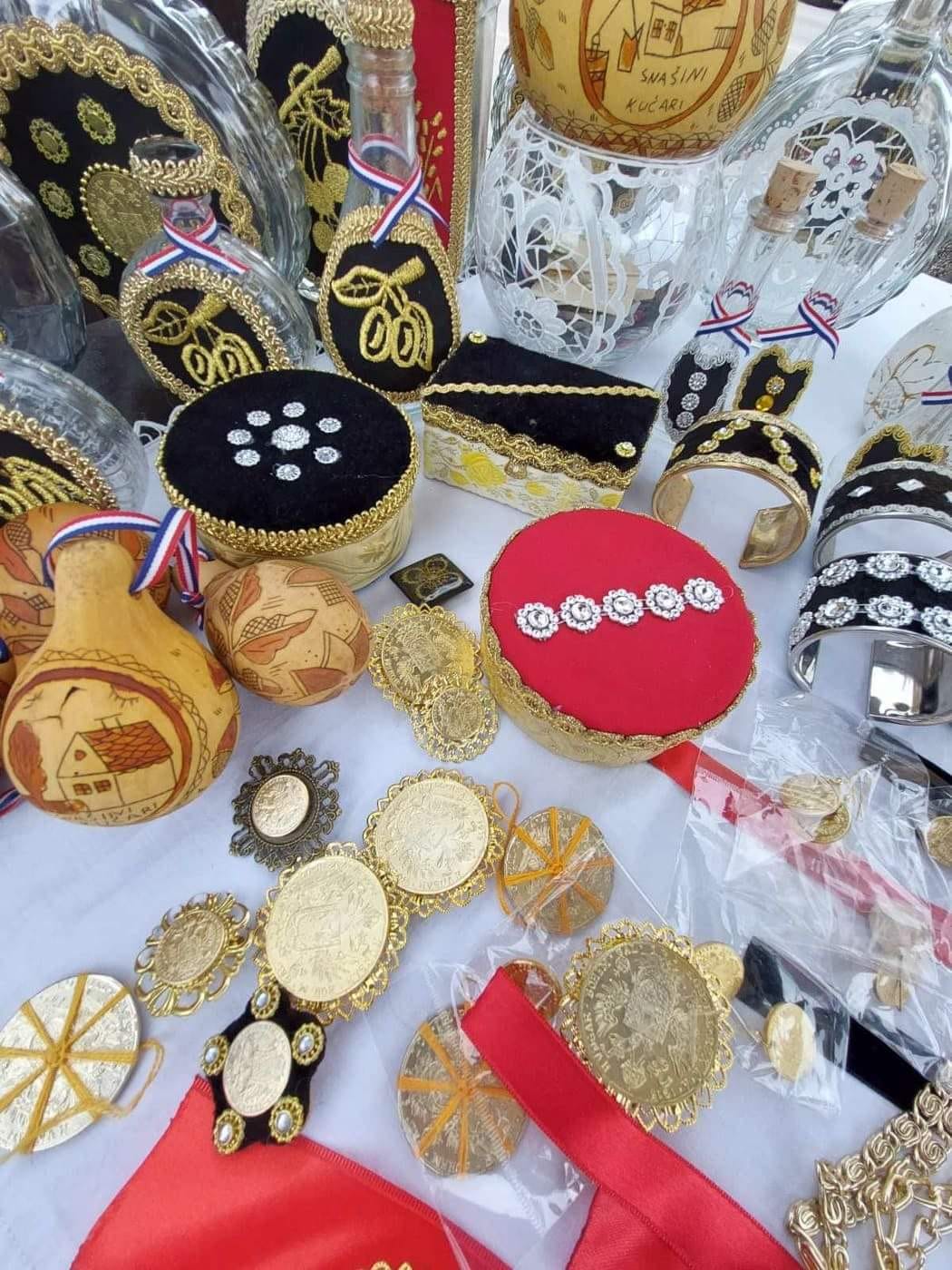 SAJAM%20ZLATNE%20NITI%201